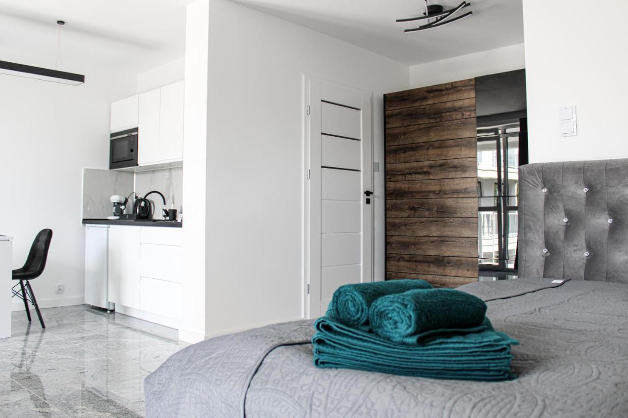Apartament Black-Niska Z Garazem Podziemnym Kielce Ngoại thất bức ảnh