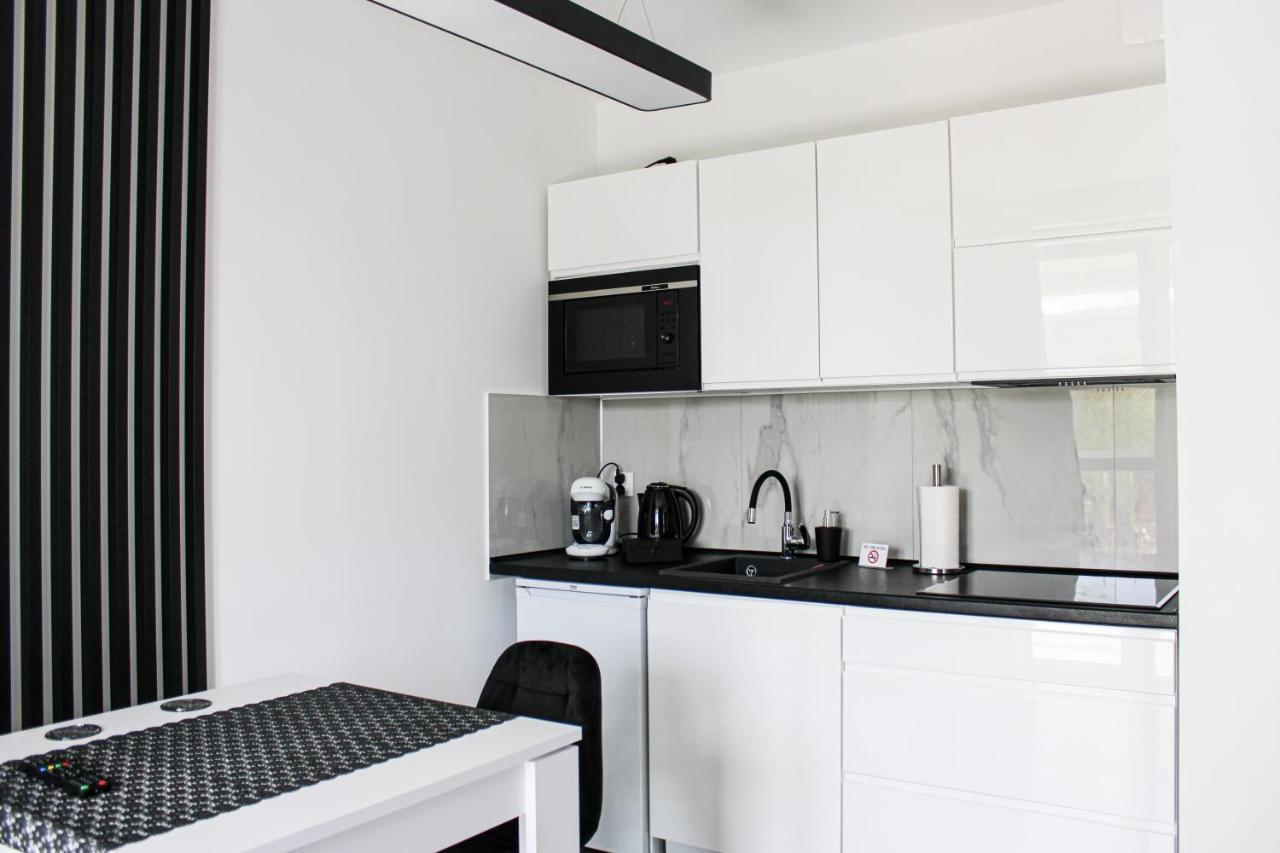 Apartament Black-Niska Z Garazem Podziemnym Kielce Ngoại thất bức ảnh